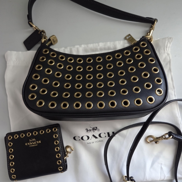 Coach Teri Shoulder Bag With Grommet / Matching Wallet - Picture 1 of 16